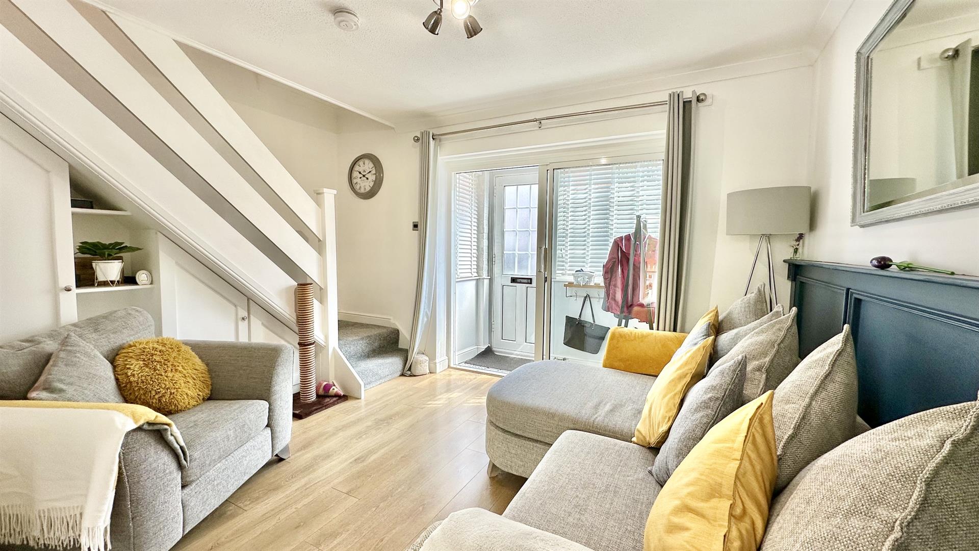 2 bed property in Keymer Close, St Leonards On Sea